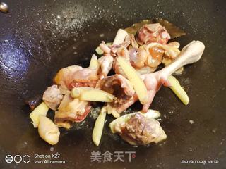 胡萝卜蘑菇鸡汤的做法步骤：4