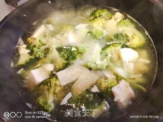 蟹黄西蓝花豆腐汤的做法步骤：5