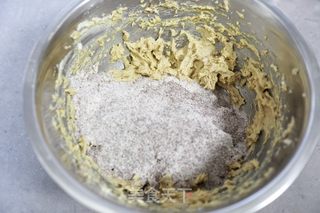 黑全麦巧克力核桃香脆饼干的做法步骤：6