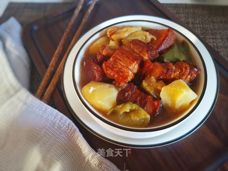 红烧肉炖茄子土豆