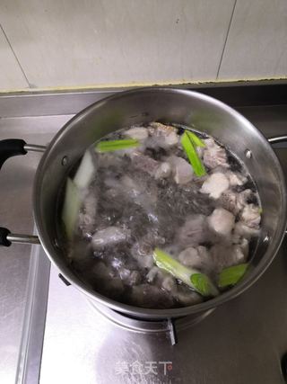 酸汤牛肉的做法步骤：6