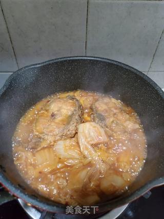 辣白菜炖鱼块的做法步骤：5