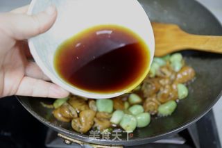 腊八蒜烧肥肠的做法步骤：7