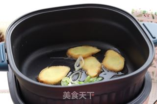海蛎子酸菜锅的做法步骤：2