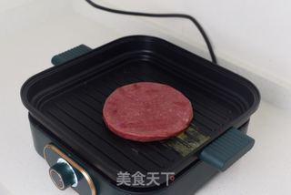 迷迭香煎牛肉饼的做法步骤：2