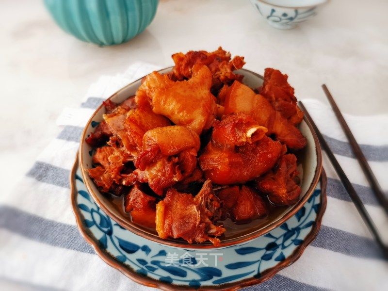 红焖鸡块五花肉