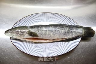 红烧黑鱼的做法步骤：1