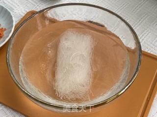 蒜蓉蒸蛏子，我最爱的小酒菜！的做法步骤：2