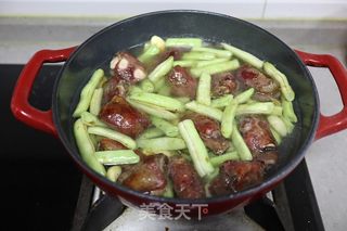 腊排骨一锅烩的做法步骤：6