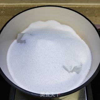 盐焗鸽子的做法步骤：9