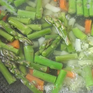 精肉芦笋土豆沙拉的做法步骤：13