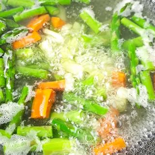精肉芦笋土豆沙拉的做法步骤：14
