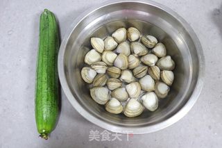 丝瓜蛤蜊汤的做法步骤：1