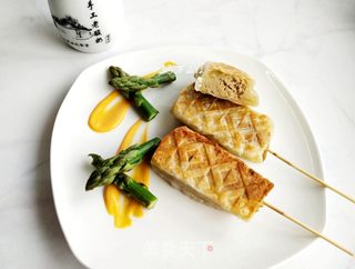    手抓饼牛肉肠热狗的做法步骤：8