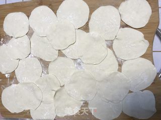 豇豆鸡蛋水饺的做法步骤：5