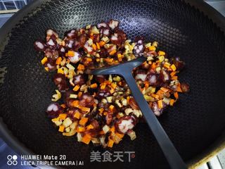 什锦煲仔饭的做法步骤：2