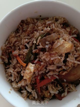 酱油肉蔬炒饭的做法步骤：5