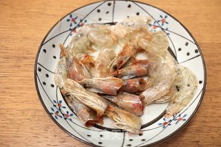 双味脆嫩炸虾排的做法步骤：3