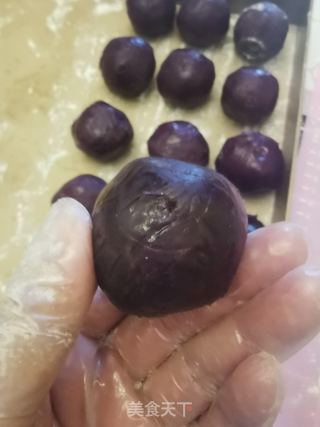 五仁月饼的做法步骤：7