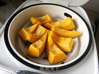 芒果南瓜奶昔的做法步骤：2
