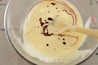 红丝绒旋风蛋糕卷~（法帅蒸烤箱做法）的做法步骤：11