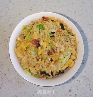 腊肠炒饭的做法步骤：4