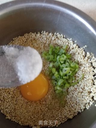低脂营养藜麦鸡蛋饼的做法步骤：4