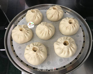 香辣白菜粉丝包子的做法步骤：14