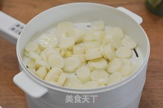 山药芝麻小饼的做法步骤：3