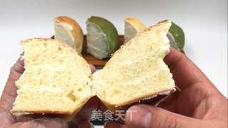 网红牛奶乳酪包，松软甜蜜，口感香醇，制作简单，超级好吃。的做法步骤：23