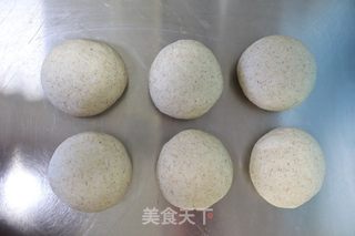 波兰种黑全麦吐司的做法步骤：7