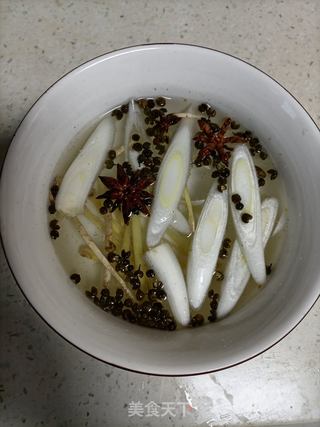 家庭自制香肚的做法步骤：4