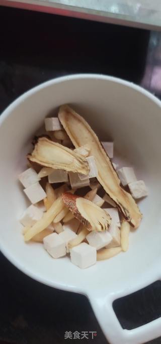 茯苓茶的做法步骤：2
