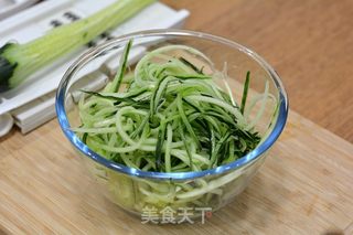 凉拌麻辣真鳕北极贝的做法步骤：5
