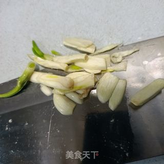 鸡蛋鹿心拌黄瓜的做法步骤：6