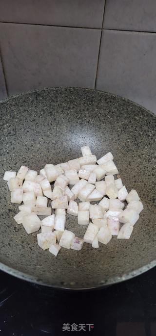 腊肠芋头焖饭的做法步骤：5