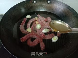 卤鸭脖的做法步骤：2