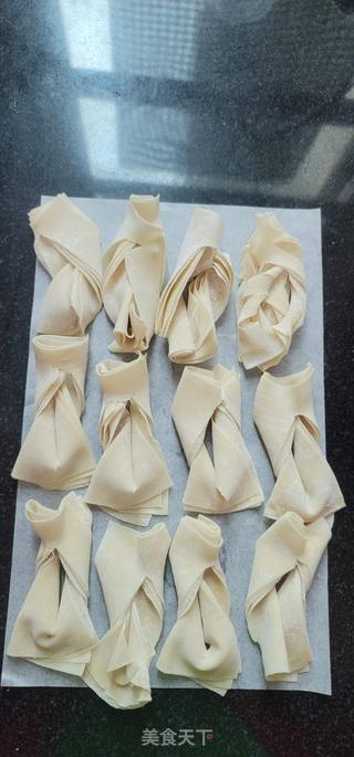 炸云吞皮的做法步骤：6