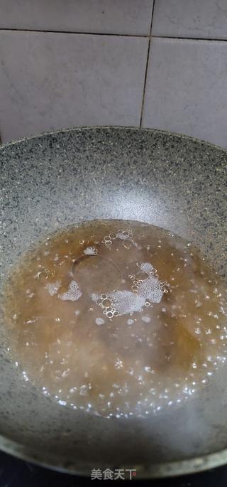 瘦肉油豆腐汤米粉的做法步骤：6