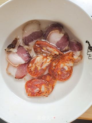 自制腊肉煲仔饭的做法步骤：6
