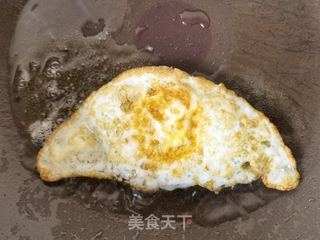 煎蛋什香菜汤米粉的做法步骤：5
