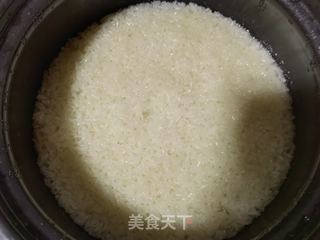 太阳瓜蒸糯米饭的做法步骤：1