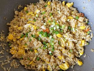 鸡蛋香葱炒饭的做法步骤：10