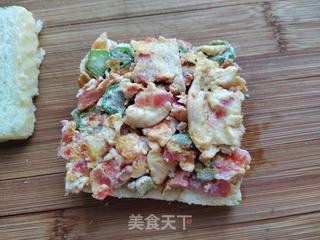 番茄秋葵煎蛋三明治的做法步骤：9