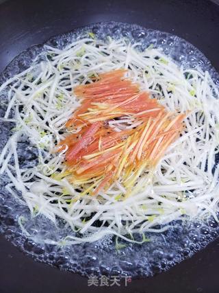 脆生生的凉拌绿豆芽喜不喜欢的做法步骤：2