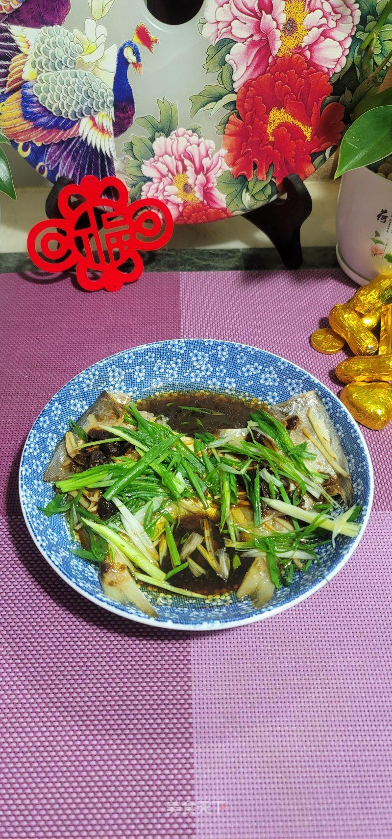 黄豆酱蒸银鲳鱼