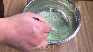 抹茶费南雪蛋糕，浓郁茶香，口感轻盈、充满层次感。的做法步骤：4