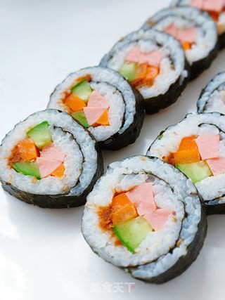 肉松火腿蔬菜寿司的做法步骤：7