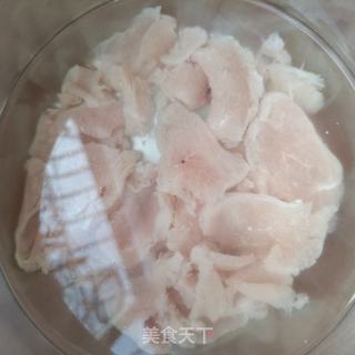 油菜炒鸡胸肉的做法步骤：4