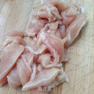 洋葱炒鸡胸肉的做法步骤：3